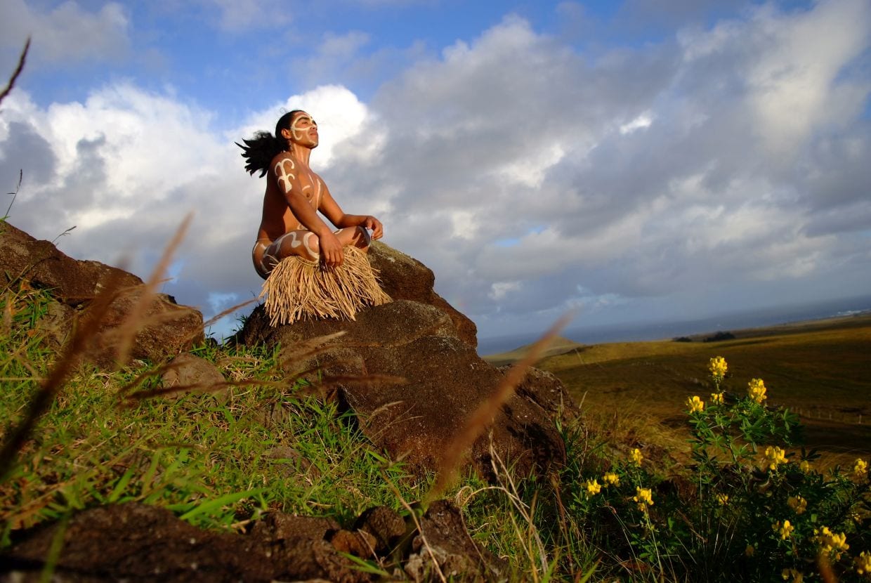 Rapa Nui Easter Island Maoi Colonialism Biodiversity Jared Diamond